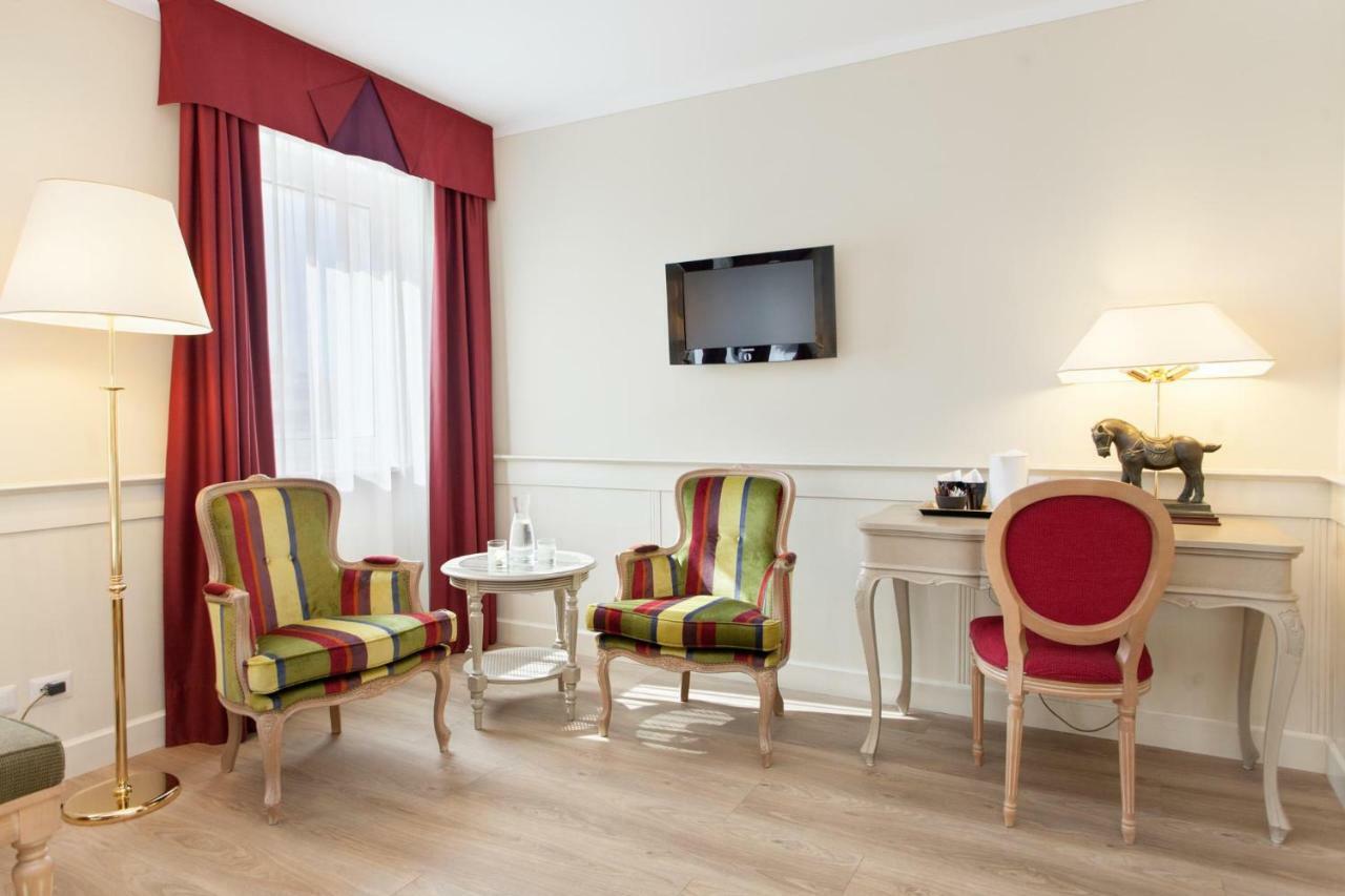 Hotel Leon D'Oro Роверето Екстериор снимка
