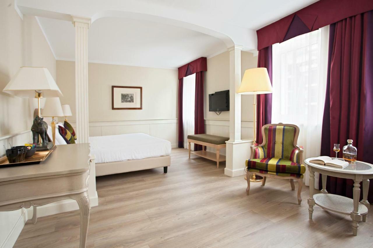 Hotel Leon D'Oro Роверето Екстериор снимка