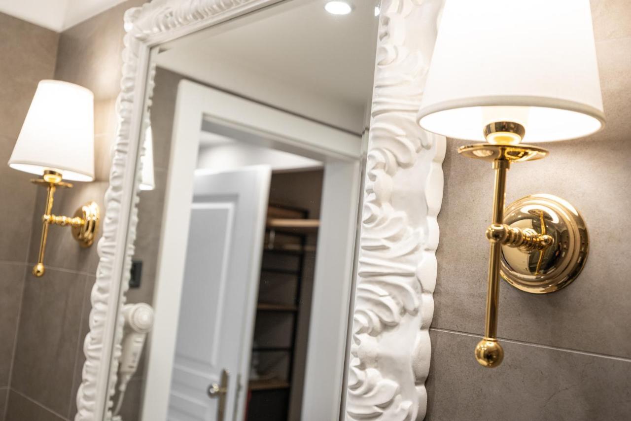 Hotel Leon D'Oro Роверето Екстериор снимка
